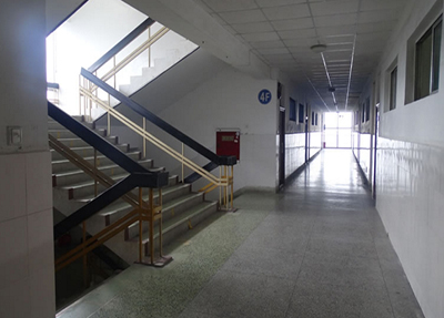 教學樓走廊